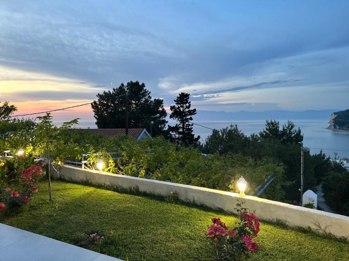 Gikas Apartments Agios Stefanos Avliotes  Extérieur photo